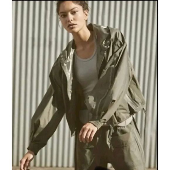 Free People Rain Check Packable Waterproof Olive Sport Jacket Size M - Picture 1 of 7